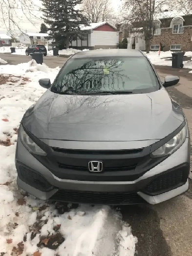 Honda Civic Hatchback 2018 TRÈS PROPRE, BAS MILLAGE Image# 1