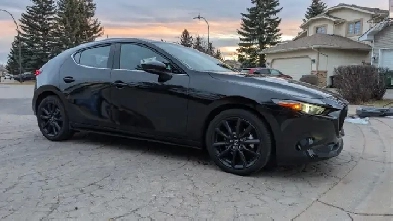 Mazda 3 hatchback Sport – Suna Edition 2025 Image# 1