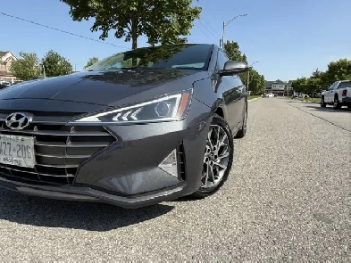 2019 Hyundai Elantra Luxury Image# 1