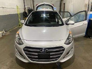 Hyundai Elantra GT 2017  Trs propre fiable et conomique