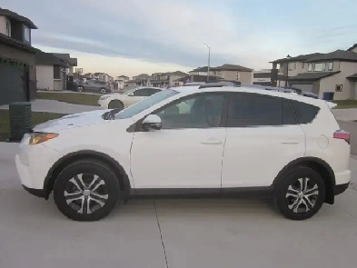 2017 Toyota Rav4 LE AWD Image# 1