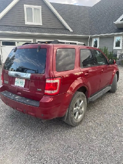 2010 Ford Escape Image# 1