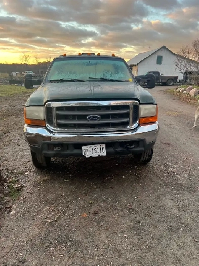 2000 ford F350 7.3 diesel. 220000km safetied Image# 1