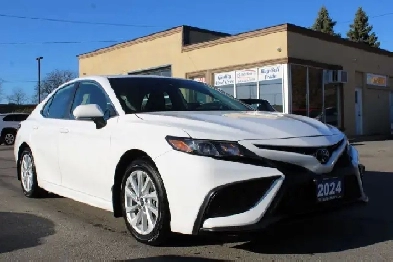2024 Toyota Camry SE Auto Image# 1