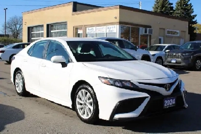 2024 Toyota Camry SE Auto Image# 1