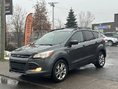 2015 Ford Escape SE/PANORAMA/CAMERA/FINANCEMENT DISPONIBLE Image# 1