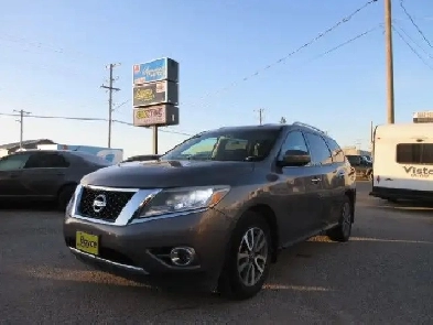 2014 Nissan Pathfinder S Heated Seats Rear Wiper 4WD Image# 1