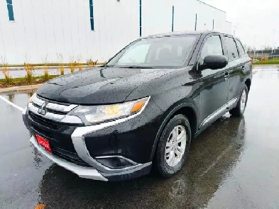 2017 Mitsubishi Outlander ES 4dr AWC CVT Image# 1