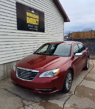 2013 Chrysler 200 Image# 1