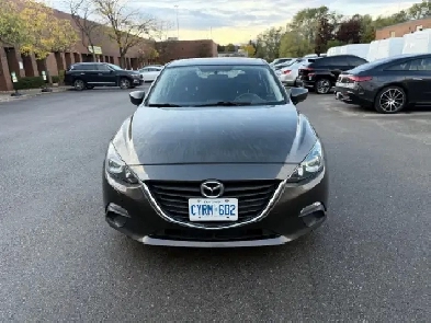 2015 Mazda MAZDA3 i Sport AT 5-Door, Xenon headlights. Image# 1