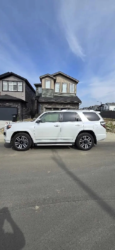 2024 Toyota 4Runner Limited Image# 1