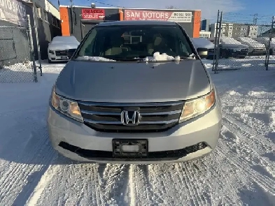 2012 Honda Odyssey LX /  AB / ACTIVE / Clean History Image# 1
