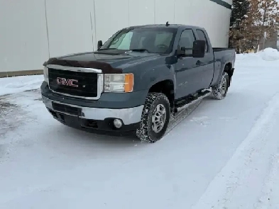 2011 GMC SIERRA K2500HD SLE 4x4, 6.0L V8 NO ACCIDENTS Image# 1