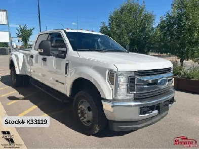 2019 Ford Super Duty F-350 DRW XLT DRW Dually 4WD Crew Cab Image# 1
