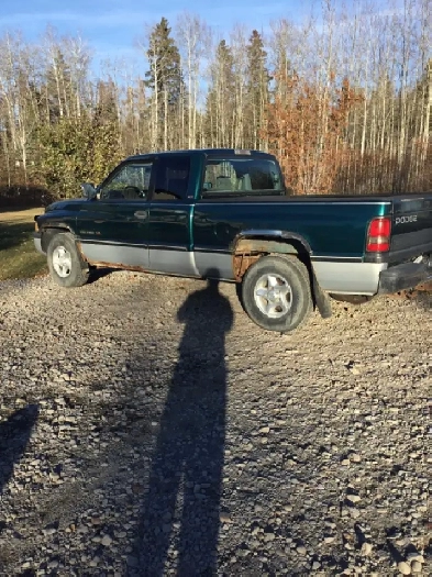 1997 Dodge Ext. Short Box Truck Image# 1