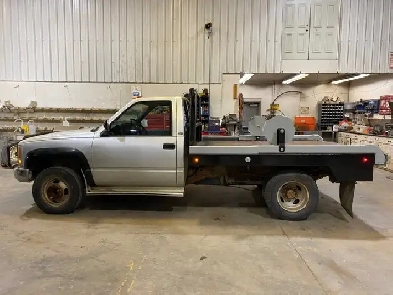 1990 GMC Bale Truck 4x4 Image# 1