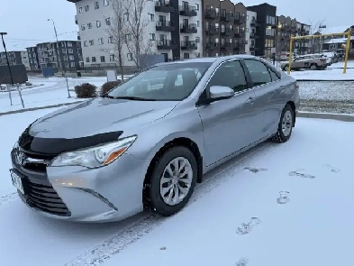 2016 Toyota Camry LE Image# 1