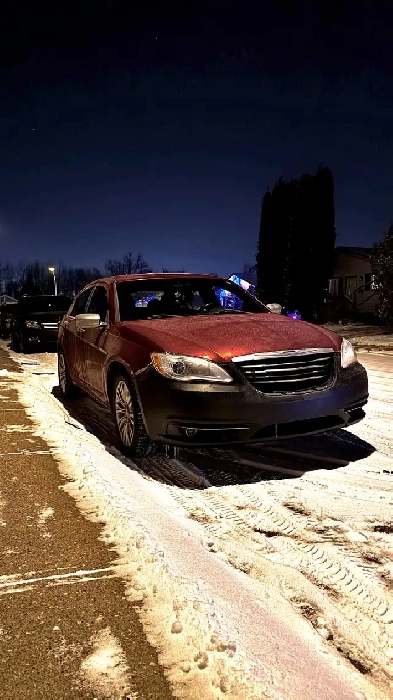 2013 Chrysler 200 Image# 1