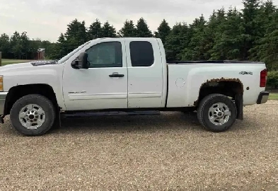 2013 Silverado 2500 jd 4wd Image# 1