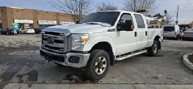 2014 Ford Super Duty F-250 SRW 4x4 - 4 Doors - Tow package! Image# 1