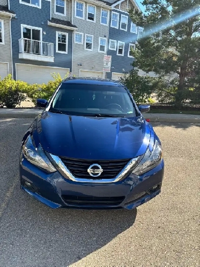 2016 Nissan Altima SR Image# 1