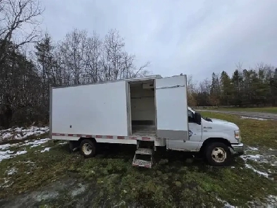 Climate controlled 2016 e-450 16 foot cube Image# 1