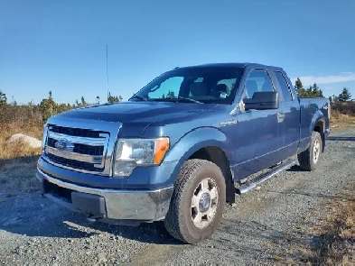 2013 Ford F 150 4X4 , V8 , 5.0L , $7500 OBO Image# 1