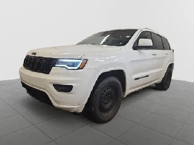 2020 Jeep Grand Cherokee Laredo Laredo | Heated Seats | Apple... Image# 1