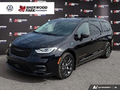 2024 Chrysler Pacifica Hybrid Road Tripper | HEATED SEATS Image# 1