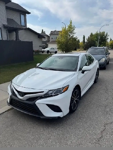 2020 Camry SE for sale Image# 1