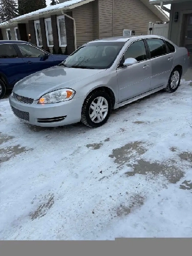 2013 Chev impala sedan Image# 1