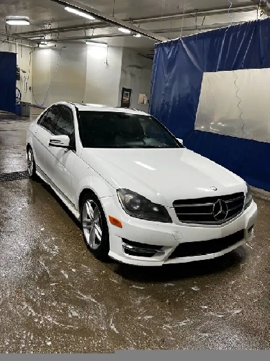 2014 Mercedes-Benz C300 Image# 1