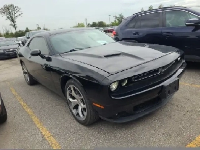 2016 Dodge Challenger SXT PLUS LEATHER/BACKUP CAM/BLUETOOTH/SUN Image# 1