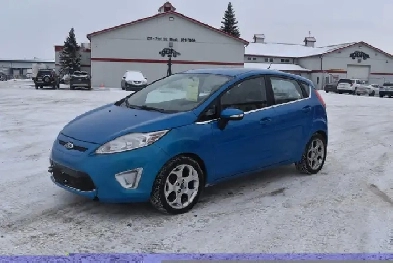 2013 Ford Fiesta Titanium Hatchback Image# 1
