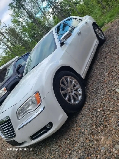 2012 Chrysler 300 Image# 1