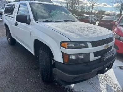 2012 Chevrolet Colorado LT, Reg. Cab. with matching cap. Image# 1