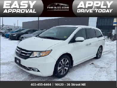 2014 Honda Odyssey Touring V6 8-Pass  :: Low Mileage Image# 1