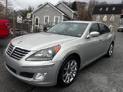 2012 Hyundai Equus Signature V8 , rear wheel drive Image# 1