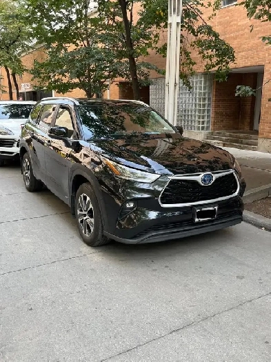 2024 Toyota Highlander Hybrid XLE Image# 1