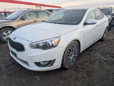 2014 Kia Cadenza $3299   GST @ iPull-uPull Image# 1