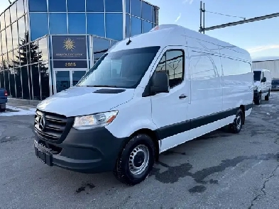 2022 Mercedes-Benz Sprinter Cargo REEFER/FREEZER - ONLY 103K! Image# 1