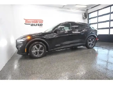 2022 Ford Mustang MACH-E / SELECT / STANDARD RANGE / AWD Image# 1