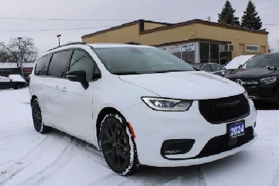 2024 Chrysler Pacifica Touring-L Image# 1