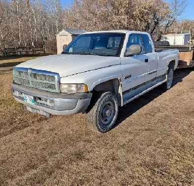1998 dodge Ram 2500 diesel Image# 1