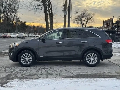 2018 Kia Sorento 2.4L LX 4dr All-wheel Drive Automatic Image# 1