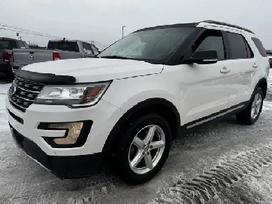 2016 Ford Explorer XLT 4WD - 4 CYLINDER - CLEAN CAR FAX Image# 1