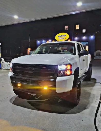 CHEVROLET SILVERADO ULTRA PROPRE AUCUNE ROUILE 3E PROPRIO TJRS D Image# 1