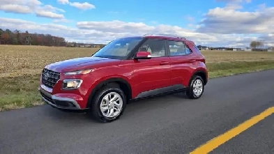 2020 Hyundai venue preferred Image# 1