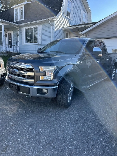 2016 Ford F-150 Lariat SuperCrew 4X4 Image# 1