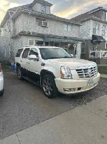 2009 Escalade Certified 220 kms Image# 1
